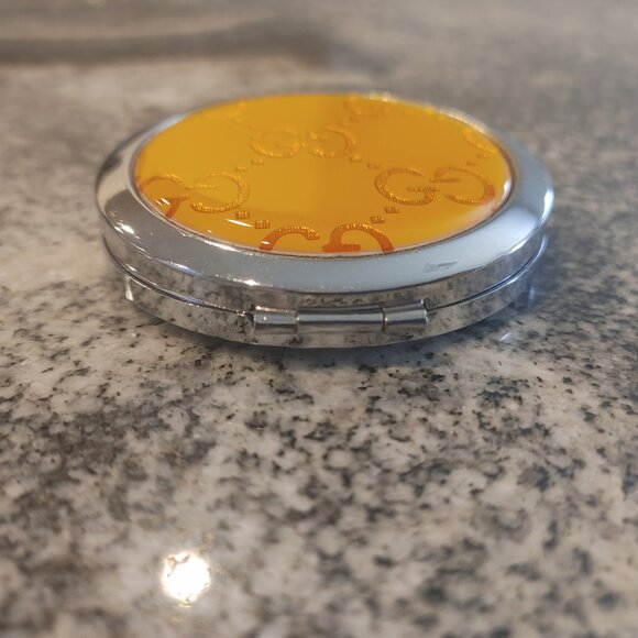 Vintage Gucci Compact Mirror with Box - Picture 8 of 16